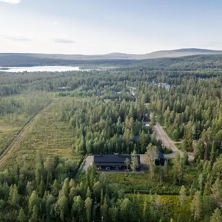 Tunturihovi A * Äkäslompolo